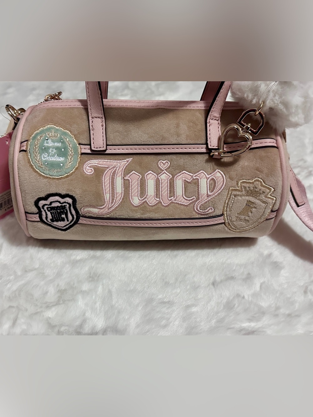 Juicy Couture Tan and Pink Velvet Barrel Bag with Plush Charm - Picture 7 of 12